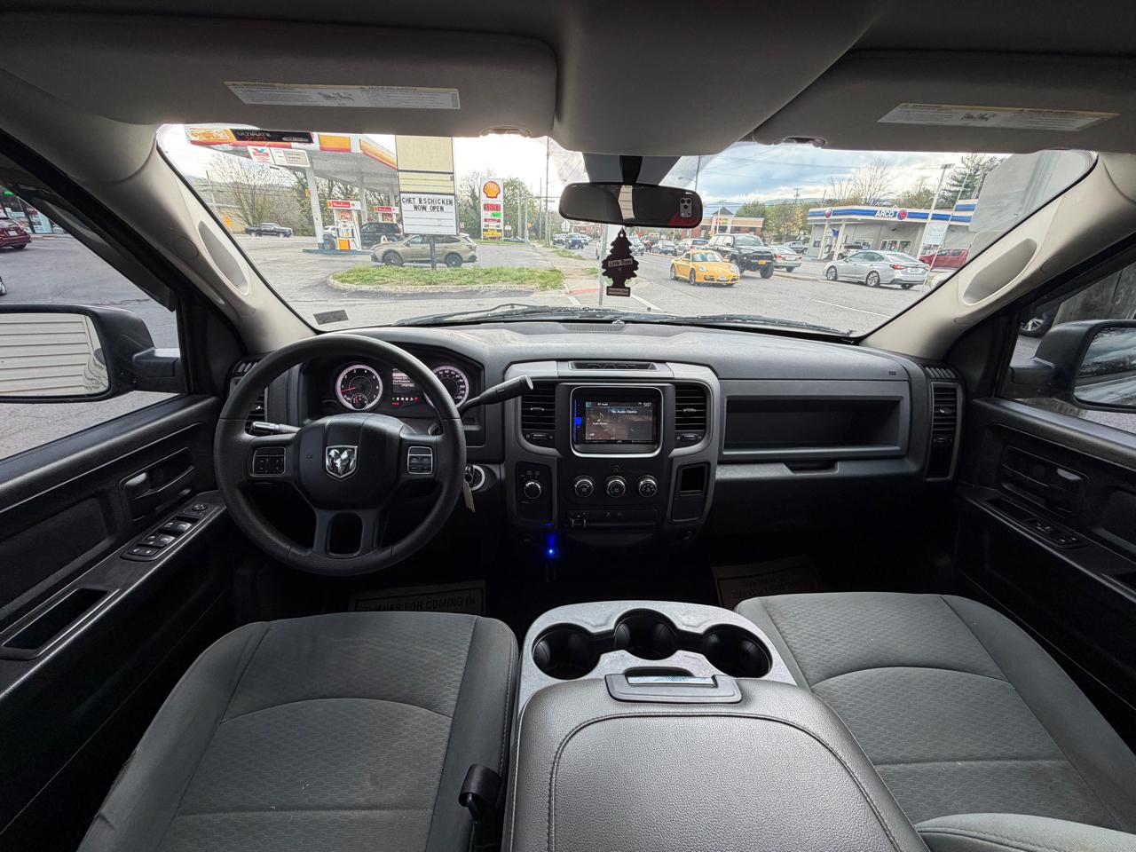 RAM 1500 Tradesman Quad Cab 4WD 2013