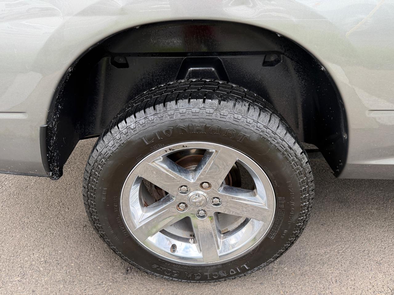 RAM 1500 Tradesman Quad Cab 4WD 2013