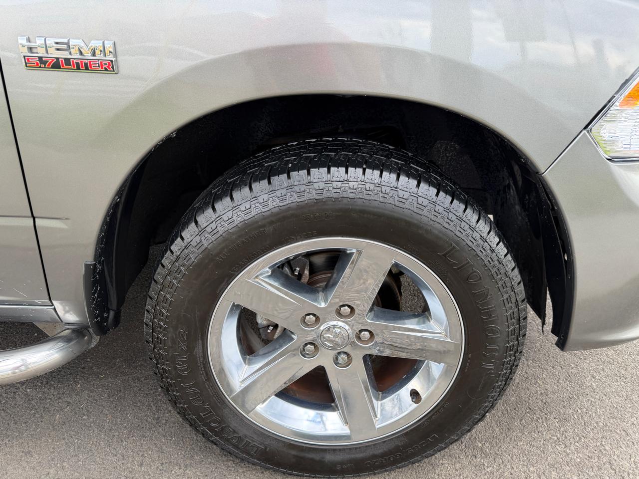 RAM 1500 Tradesman Quad Cab 4WD 2013