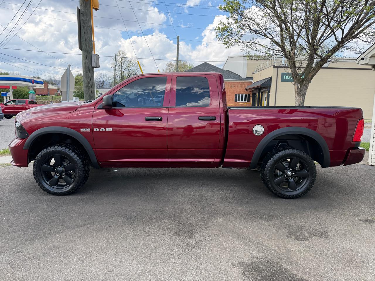 RAM 1500 Tradesman Quad Cab 4WD 2018