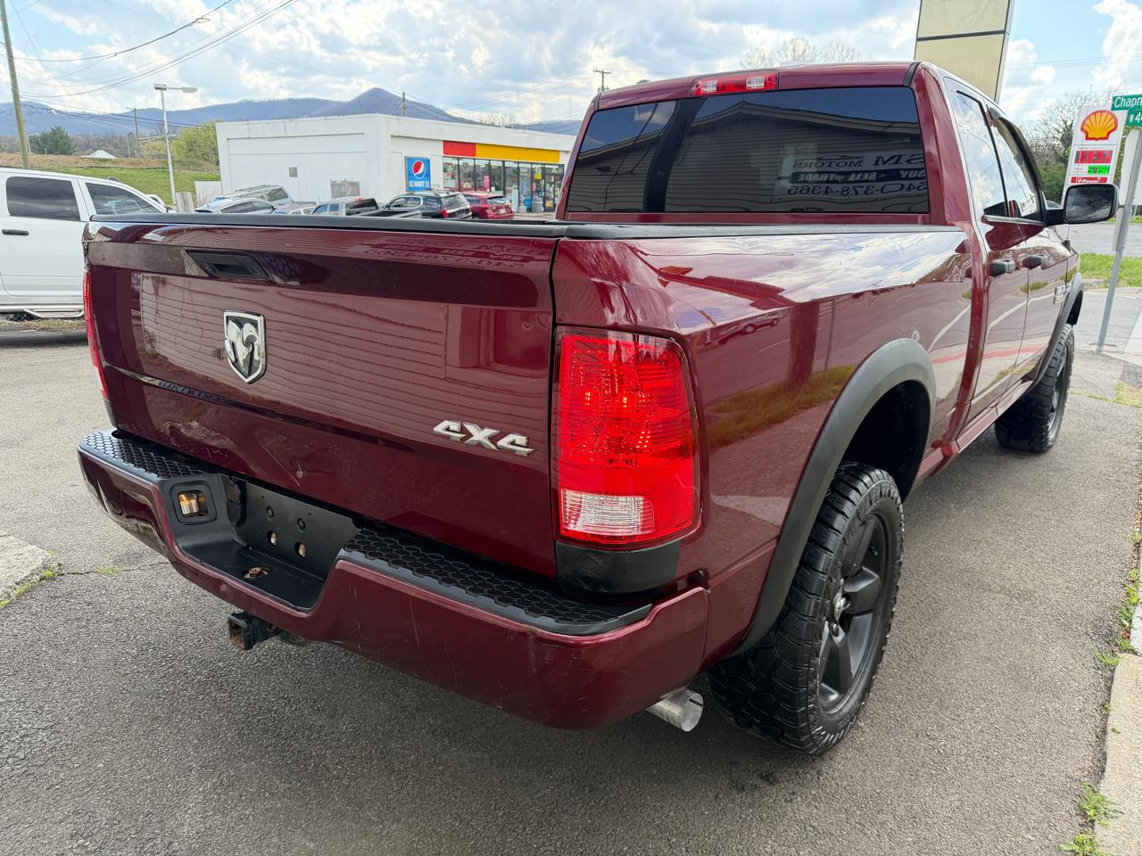 RAM 1500 Tradesman Quad Cab 4WD 2018