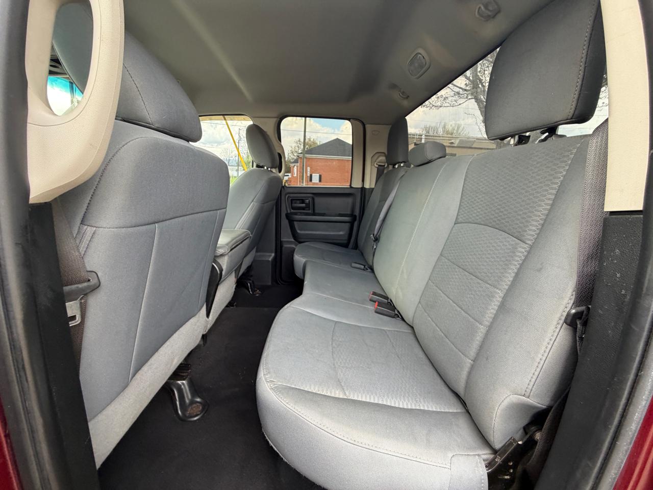 RAM 1500 Tradesman Quad Cab 4WD 2018