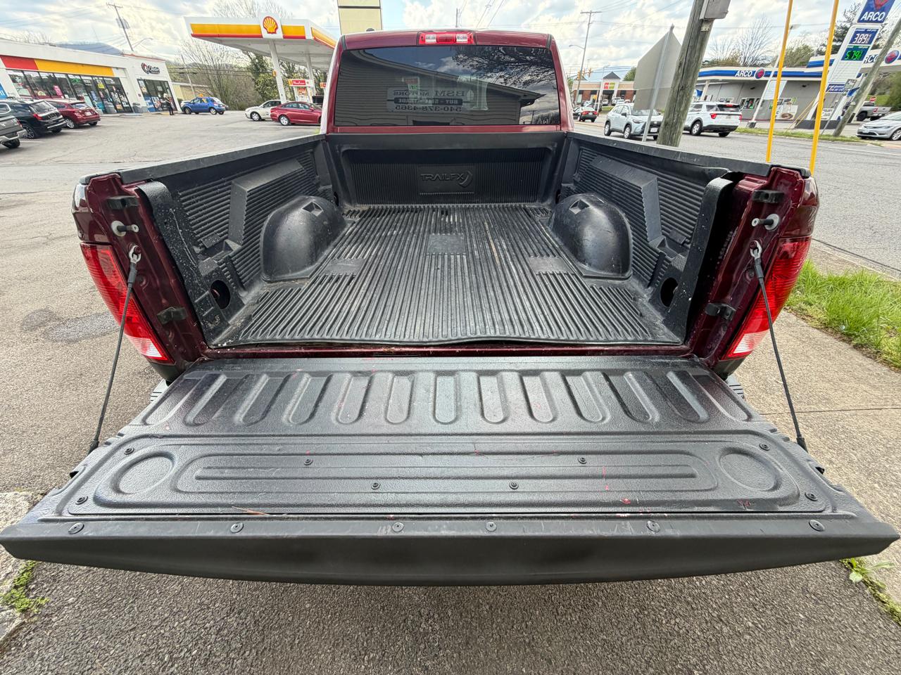 RAM 1500 Tradesman Quad Cab 4WD 2018