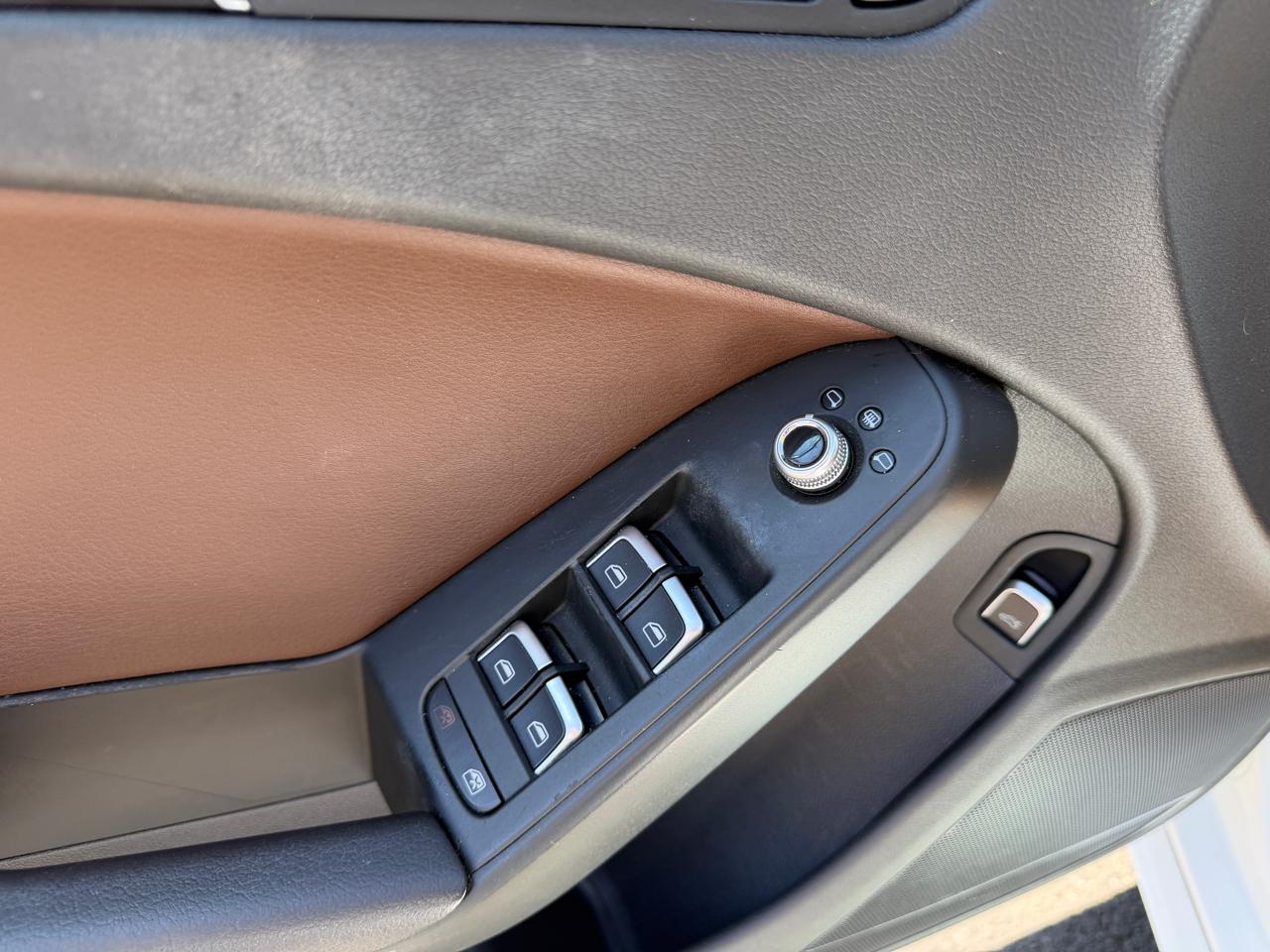 Audi A4 2.0T Sedan quattro Tiptronic 2015