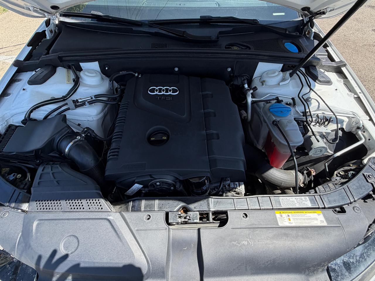 Audi A4 2.0T Sedan quattro Tiptronic 2015