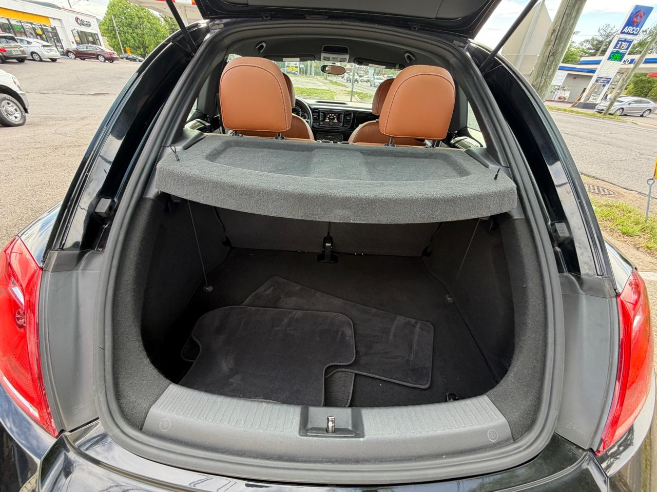 Volkswagen Beetle 1.8T Classic 2015