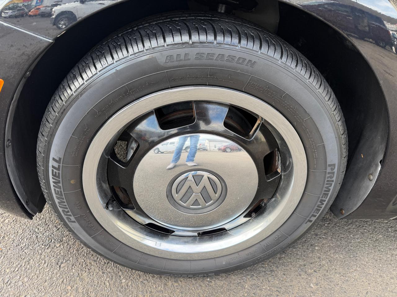 Volkswagen Beetle 1.8T Classic 2015