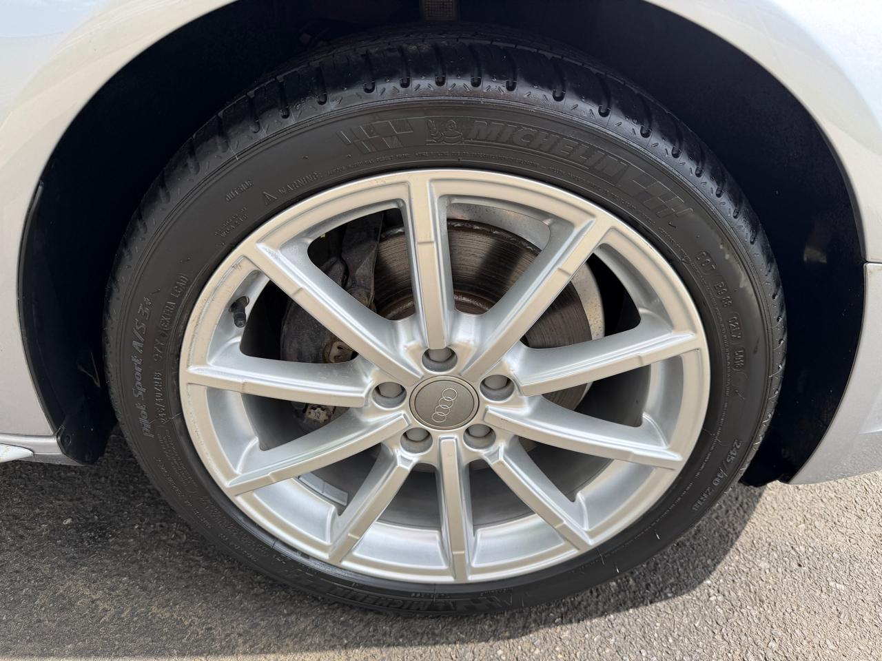 Audi A4 2.0 T Sedan FrontTrak Multitronic 2015
