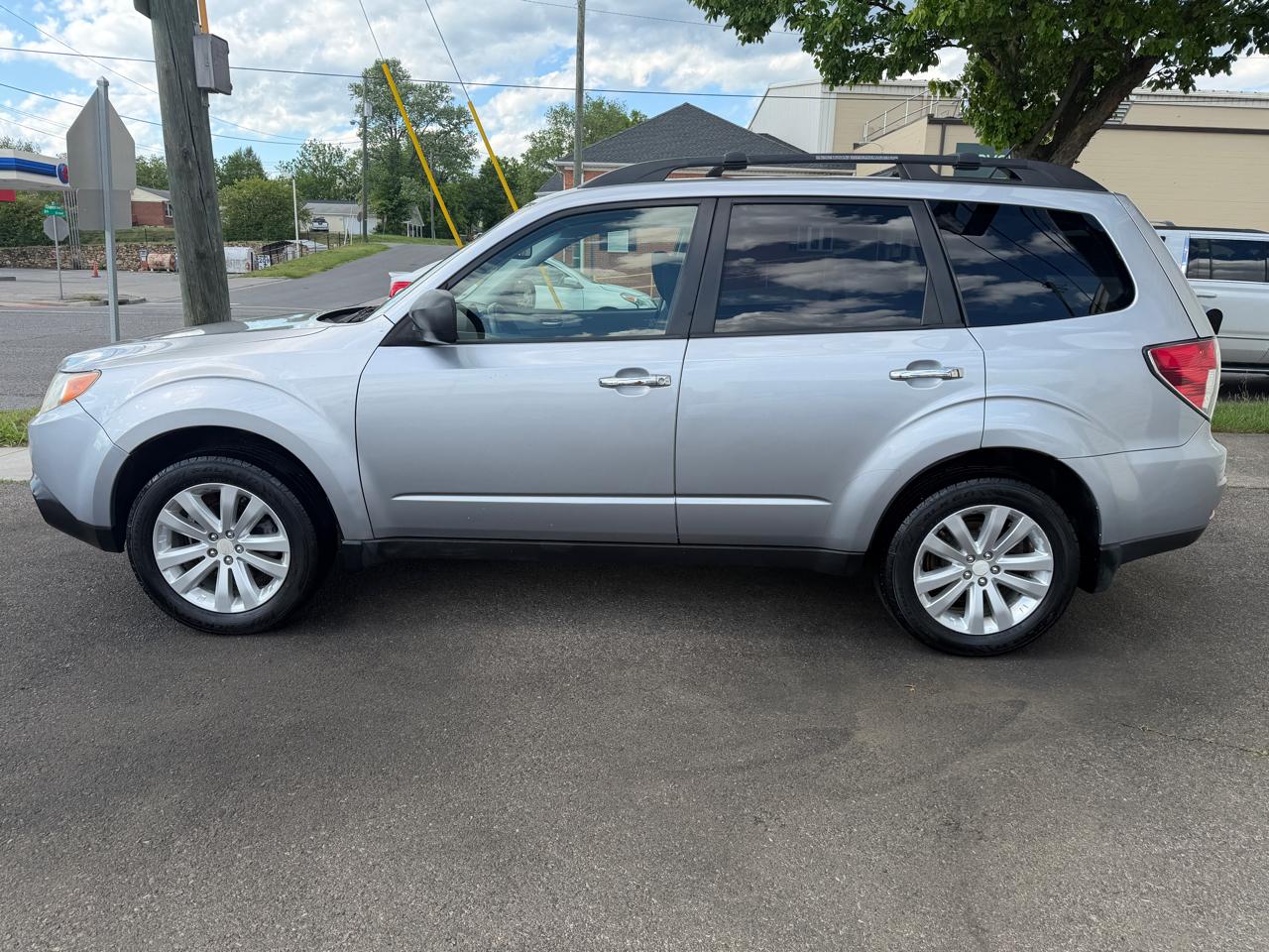 Subaru Forester 2.5X Premium 2012