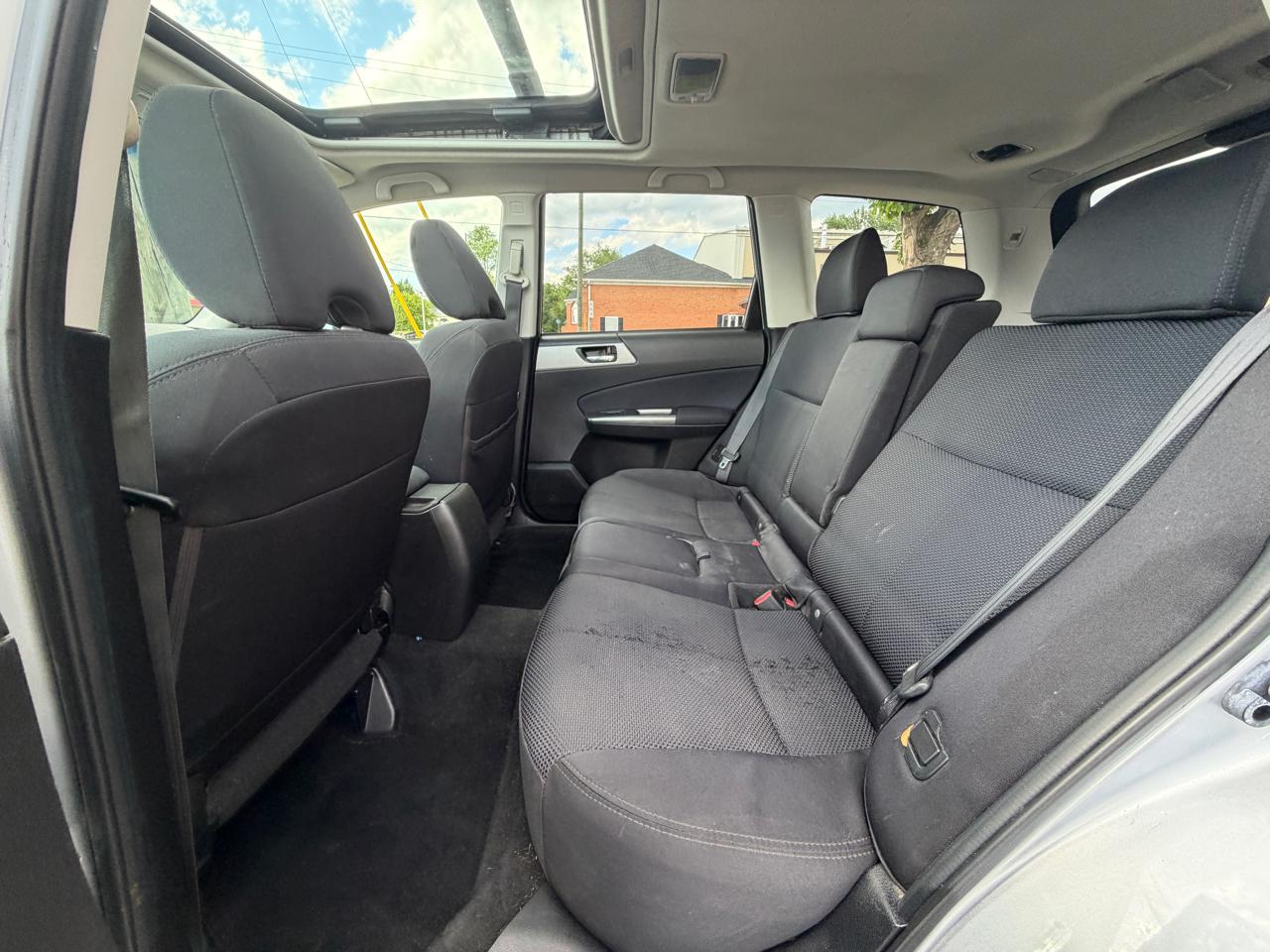 Subaru Forester 2.5X Premium 2012