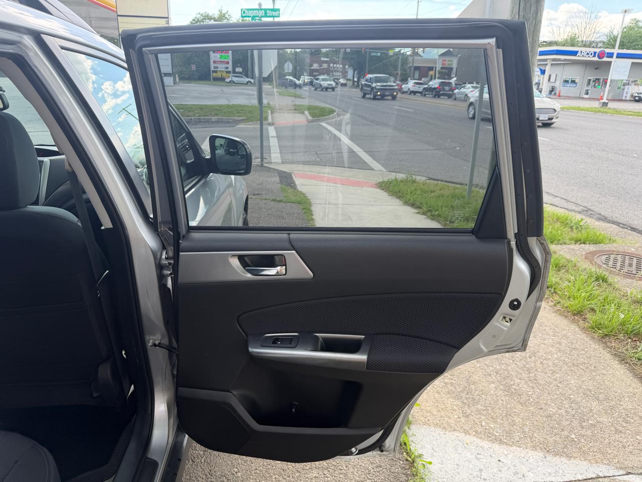 Subaru Forester 2.5X Premium 2012
