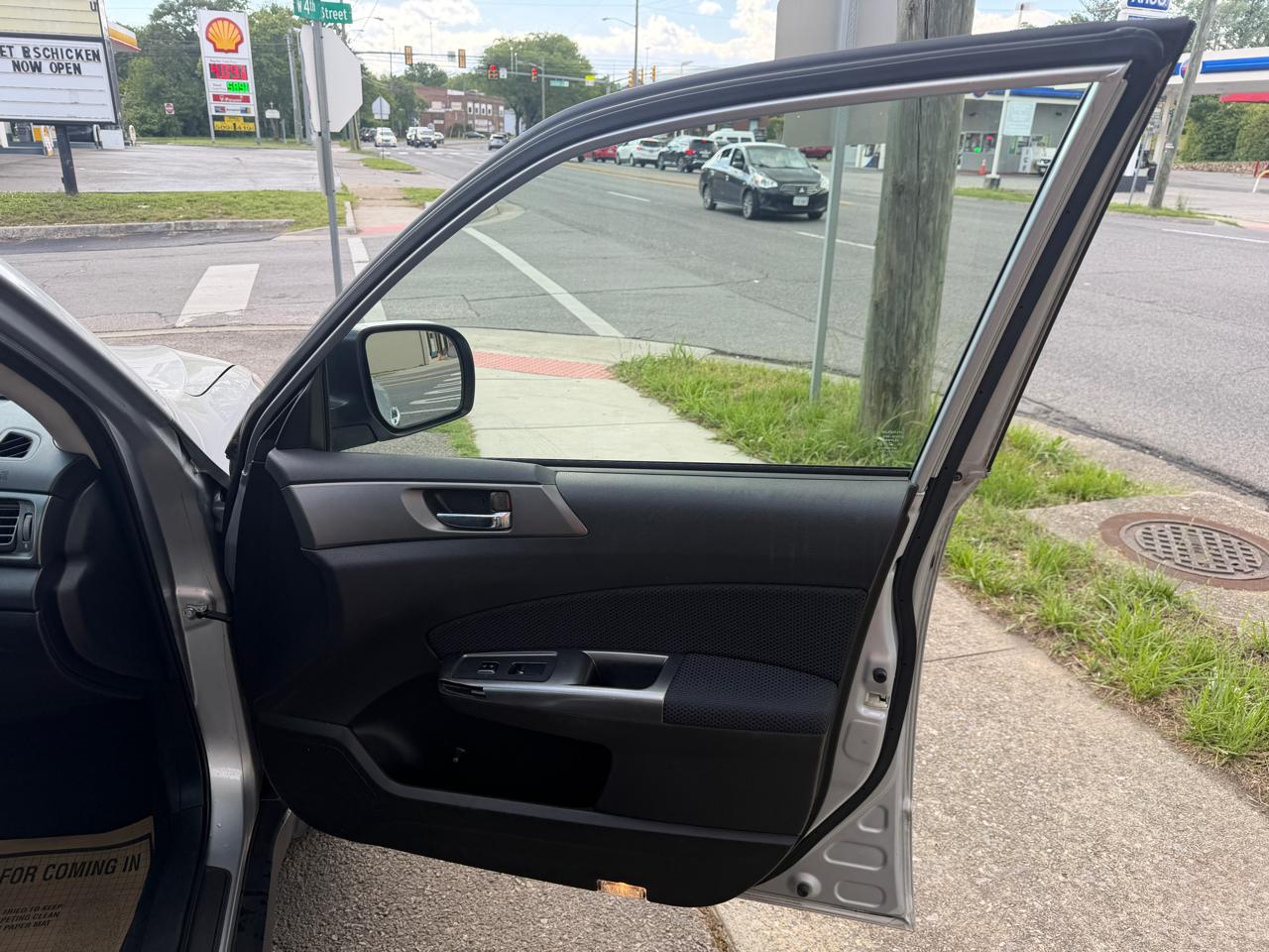 Subaru Forester 2.5X Premium 2012
