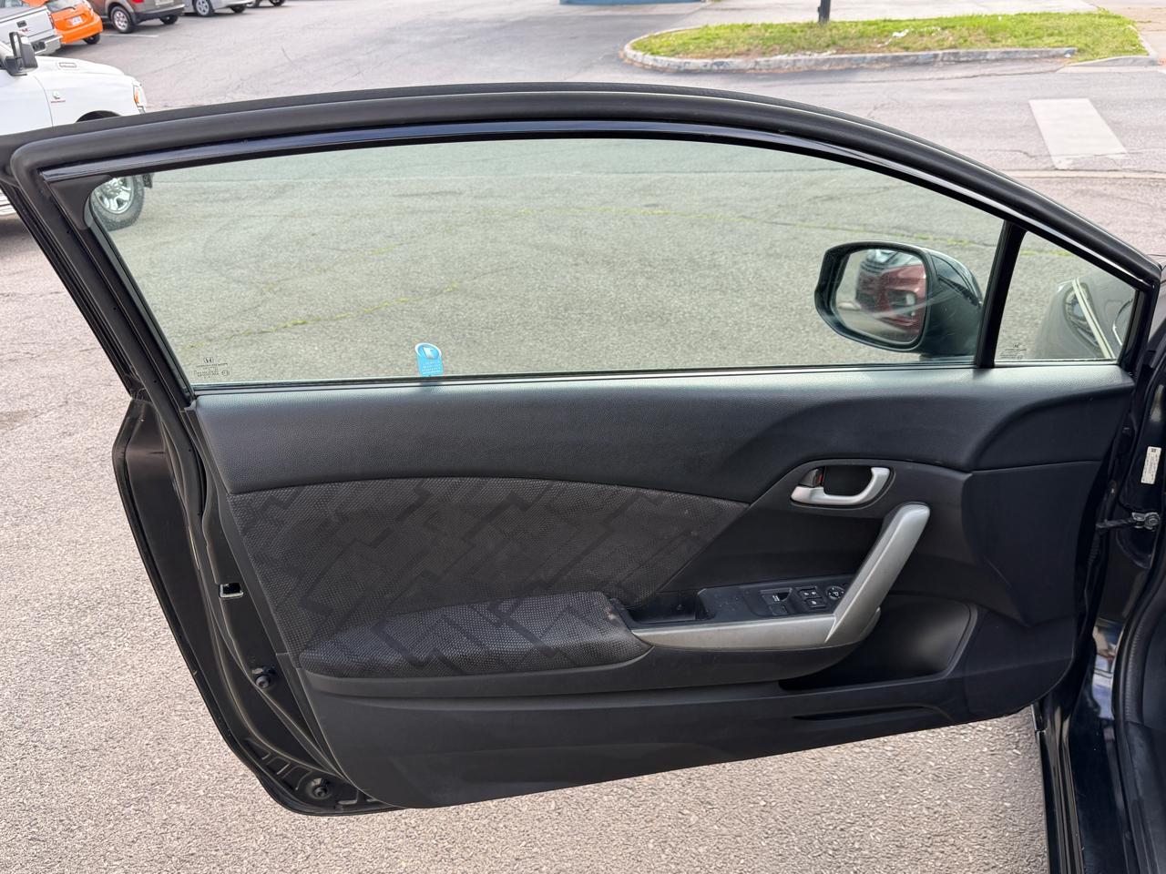 Honda Civic LX Coupe 5-Speed AT 2013
