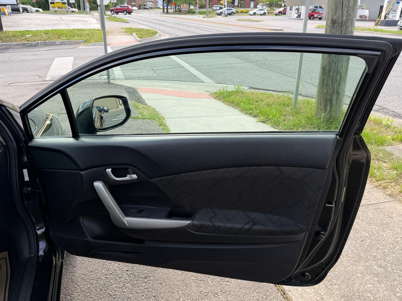 Honda Civic LX Coupe 5-Speed AT 2013