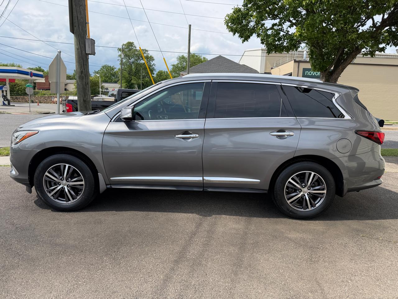 Infiniti QX60 Base AWD 2017