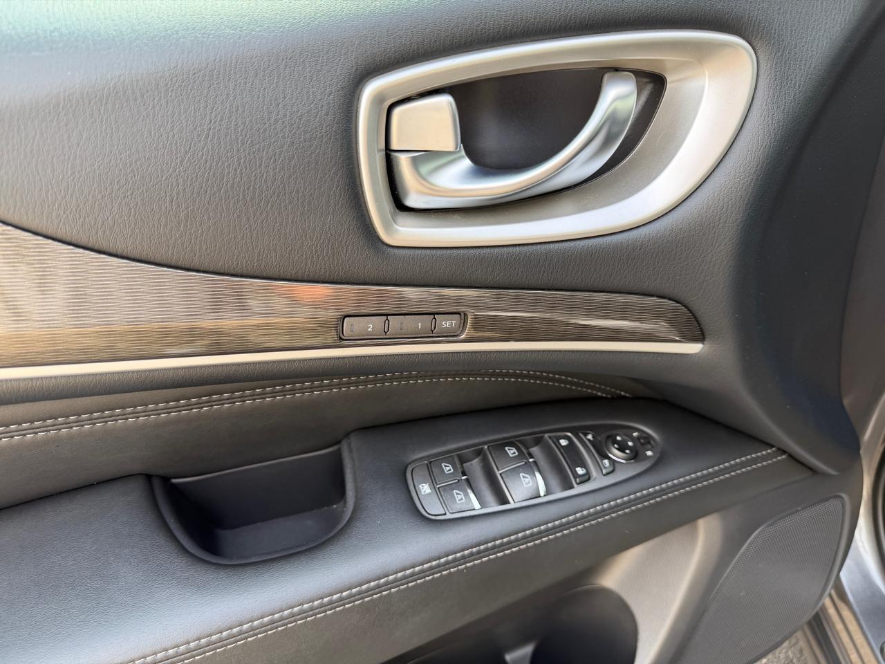 Infiniti QX60 Base AWD 2017