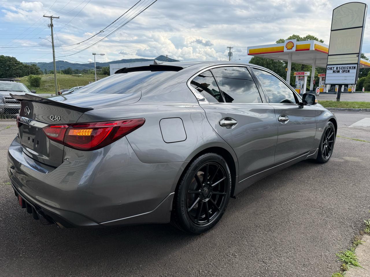 Infiniti Q50 3.0t LUXE RWD 2018