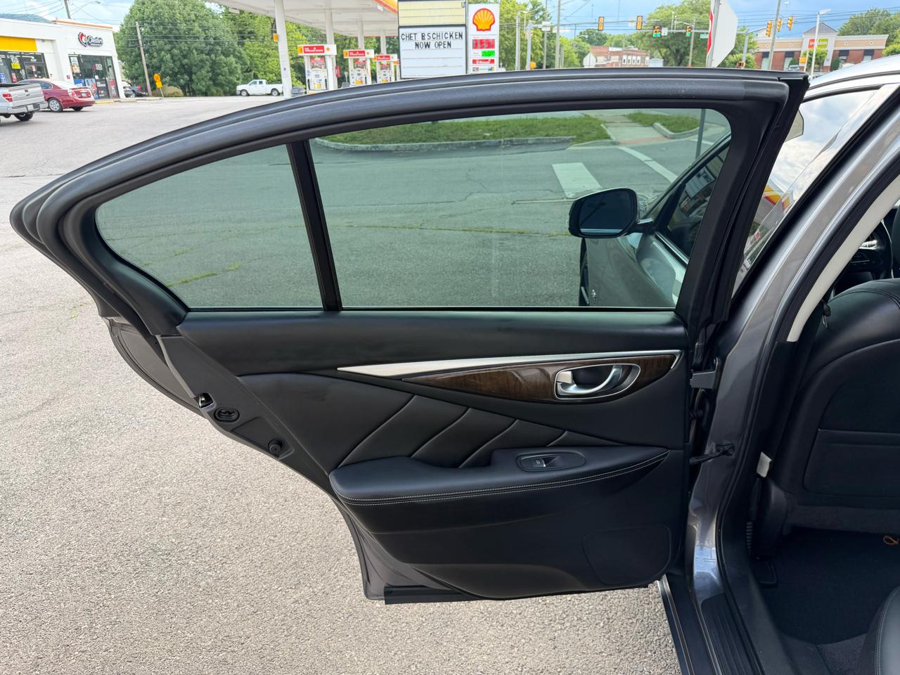 Infiniti Q50 3.0t LUXE RWD 2018