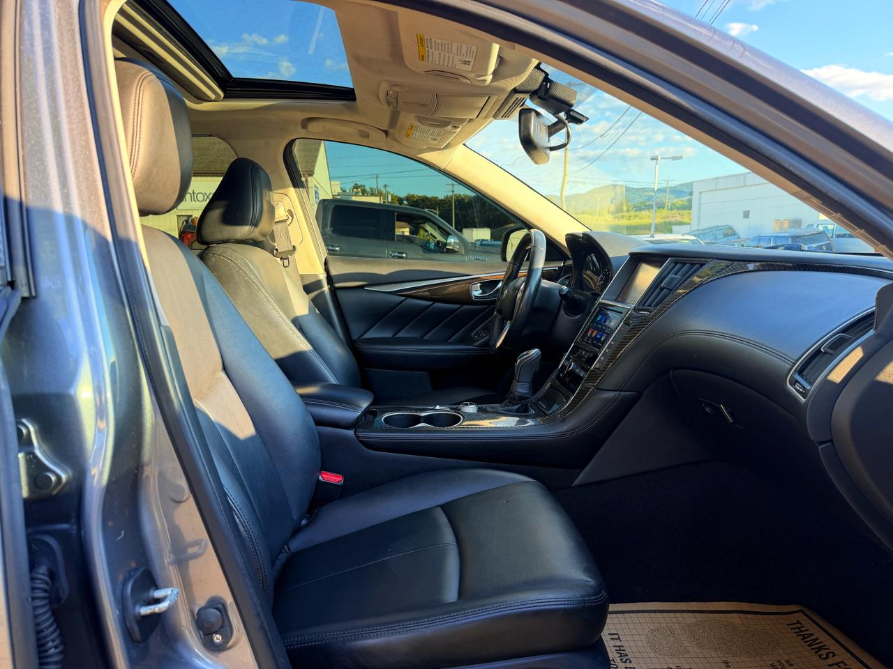 Infiniti Q50 3.0t LUXE AWD 2019