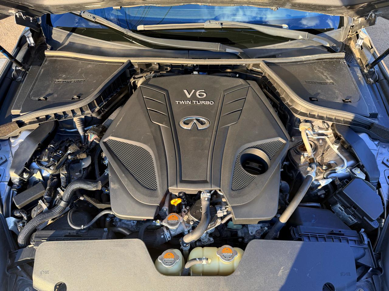 Infiniti Q50 3.0t LUXE AWD 2019