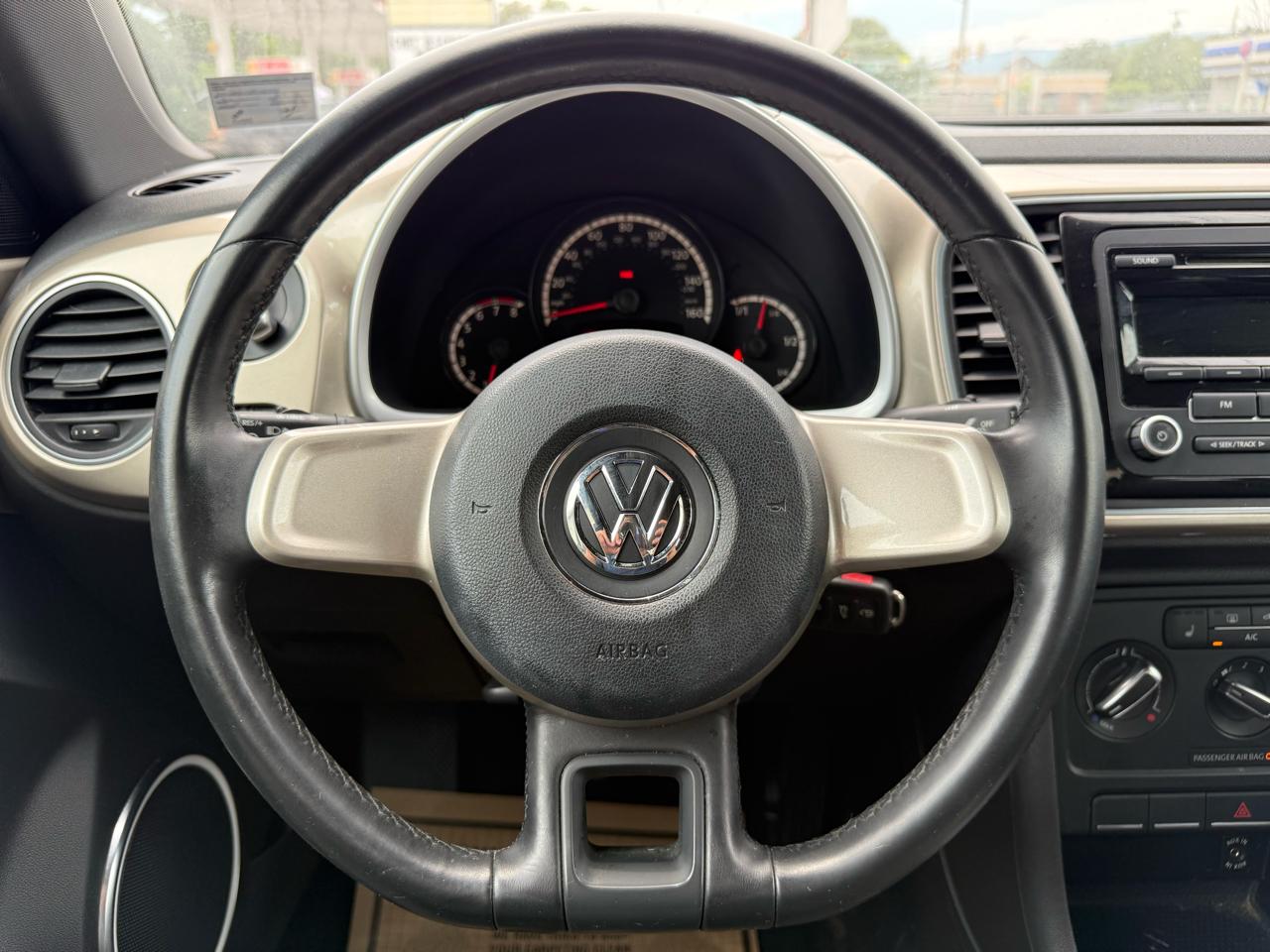 Volkswagen Beetle Coupe 2dr Man 2.5L Fender Edition PZEV 2013