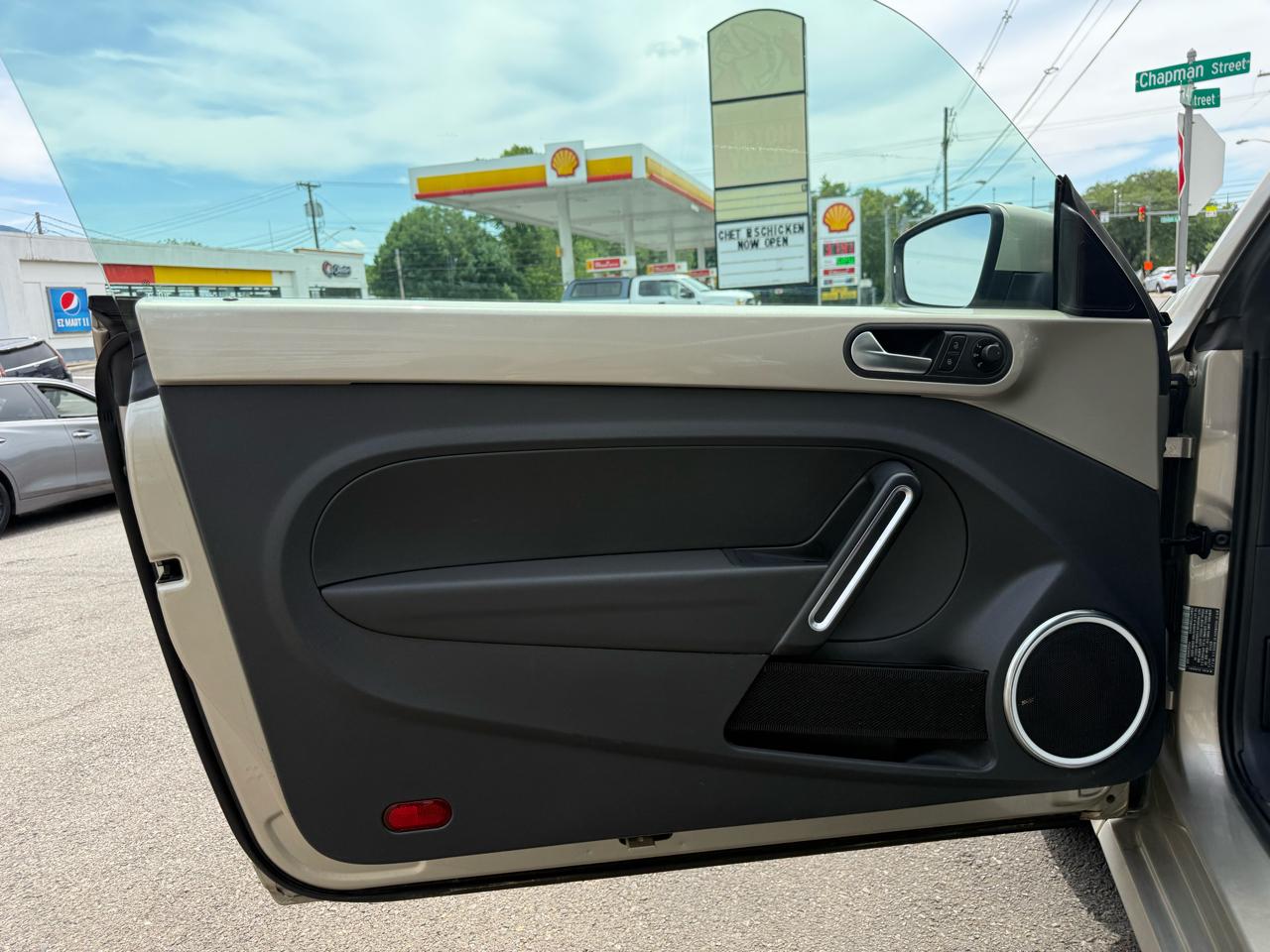 Volkswagen Beetle Coupe 2dr Man 2.5L Fender Edition PZEV 2013