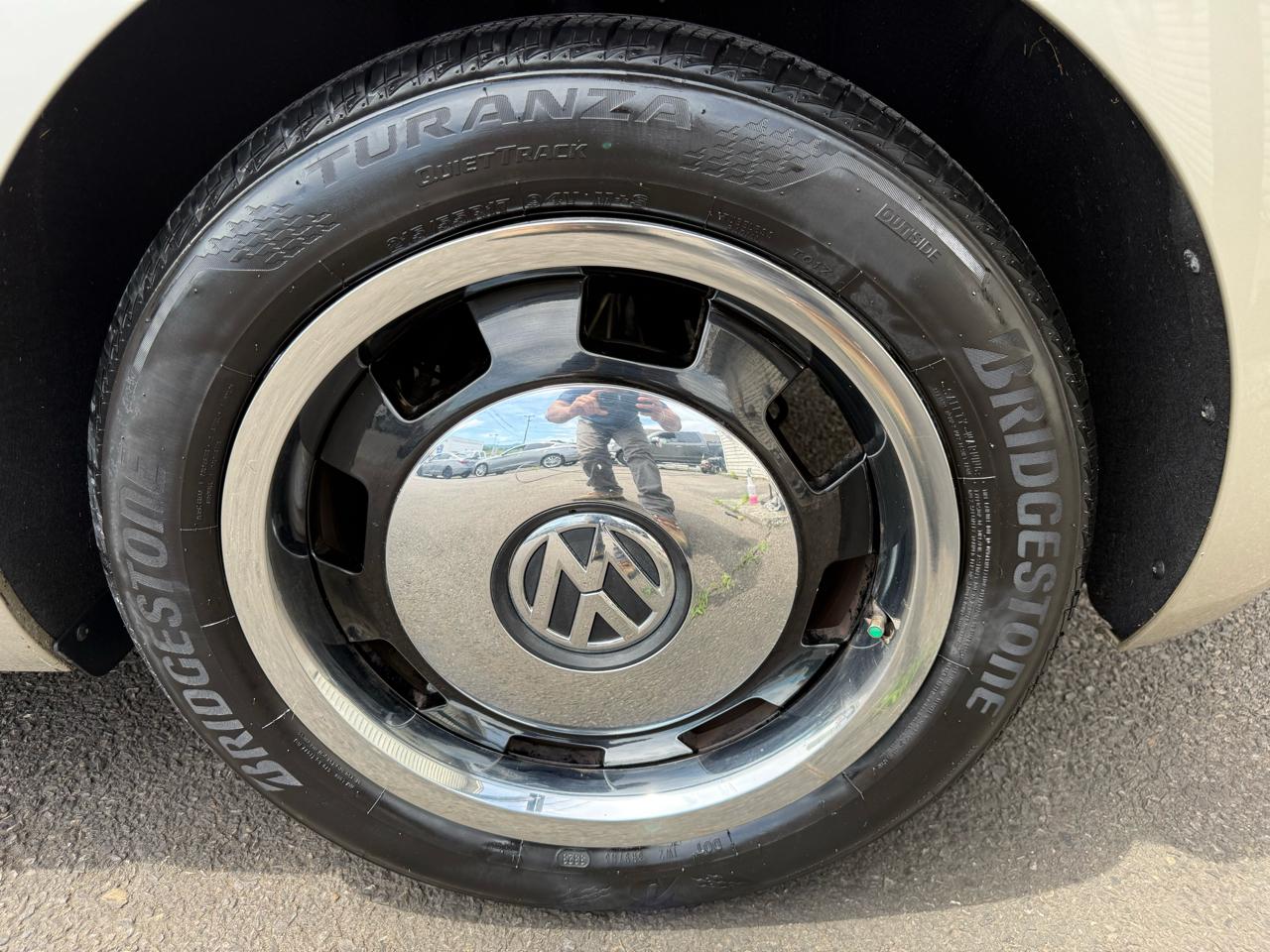Volkswagen Beetle Coupe 2dr Man 2.5L Fender Edition PZEV 2013