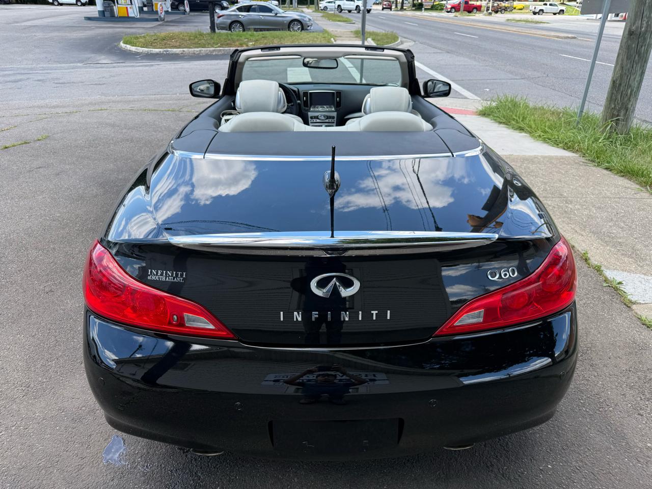 Infiniti Q60 Convertible 2dr 2014
