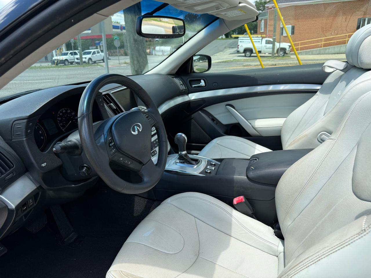 Infiniti Q60 Convertible 2dr 2014