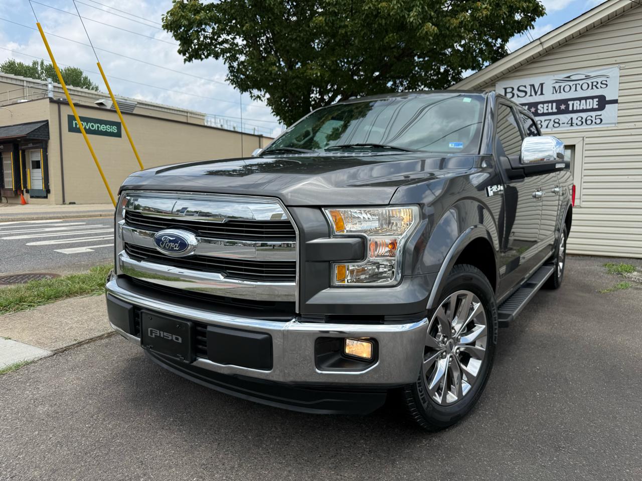 Ford F-150 SuperCrew Crew Cab 139" Lariat 2015