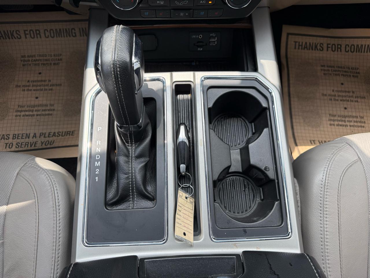 Ford F-150 SuperCrew Crew Cab 139" Lariat 2015