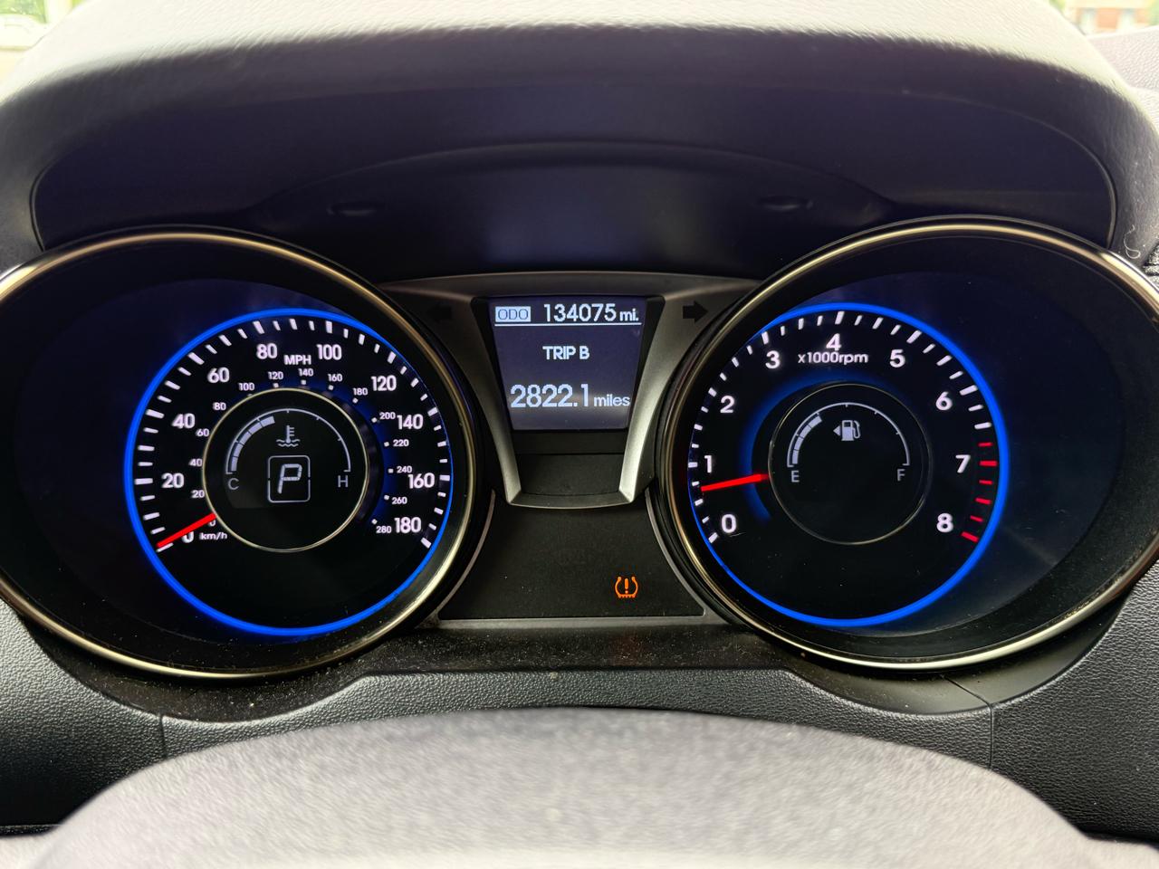 Hyundai Genesis Coupe 2dr 3.8L Auto Track 2013
