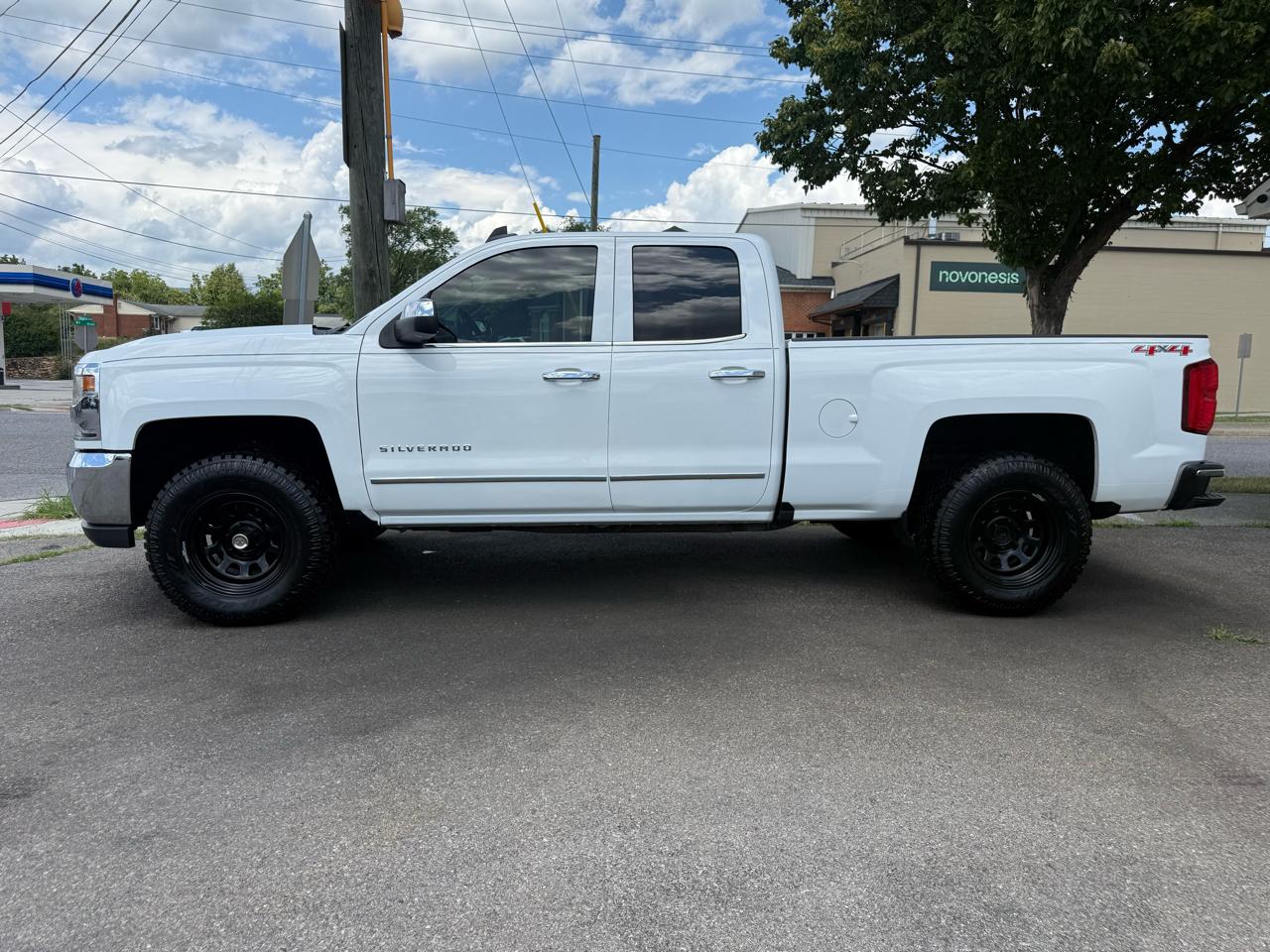Chevrolet Silverado 1500 LTZ Double Cab 4WD 2017