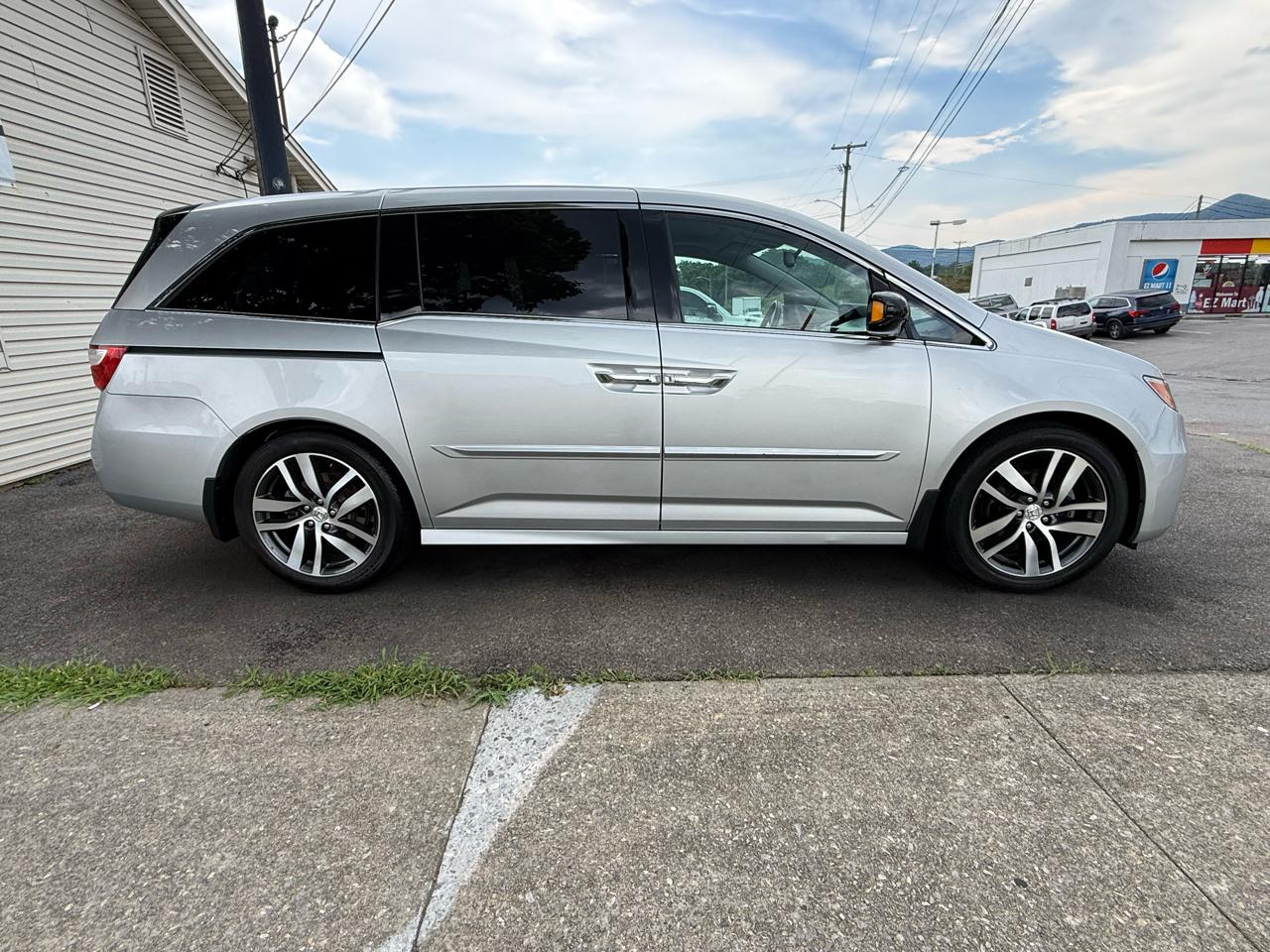 Honda Odyssey 5dr Touring 2012