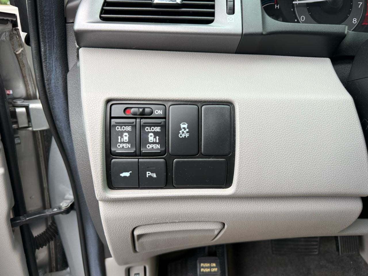 Honda Odyssey 5dr Touring 2012