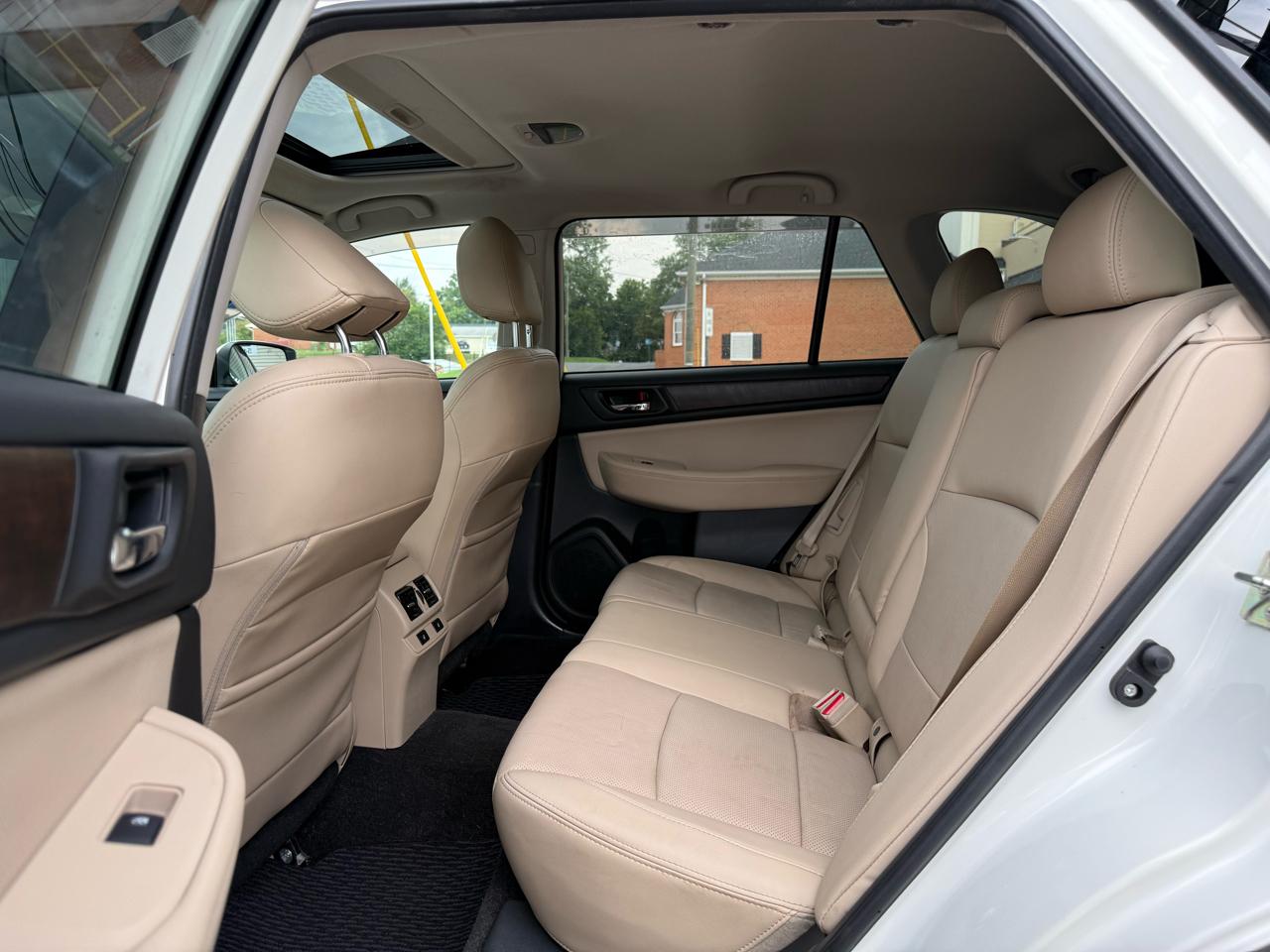 Subaru Outback 2.5i Limited 2015