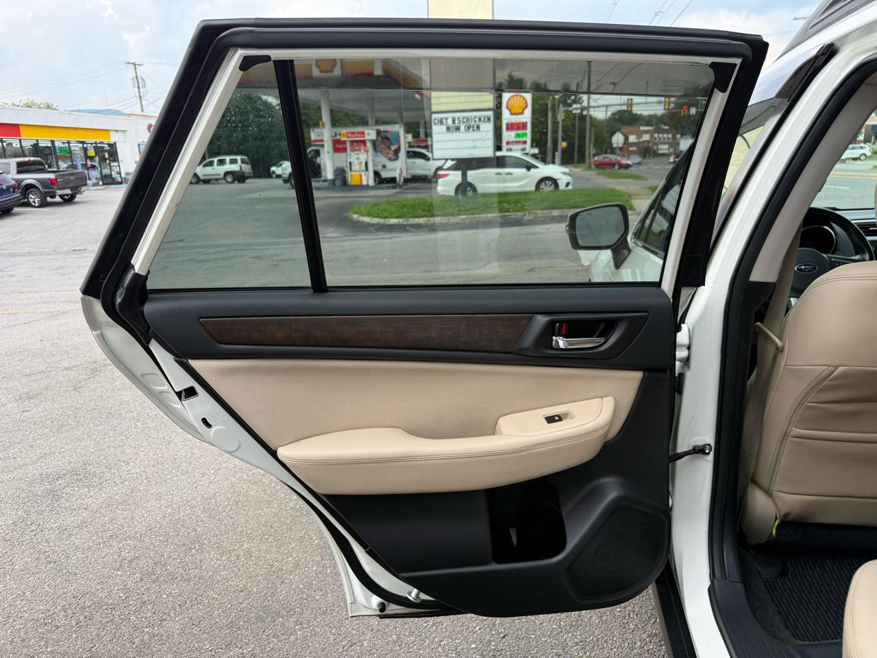 Subaru Outback 2.5i Limited 2015