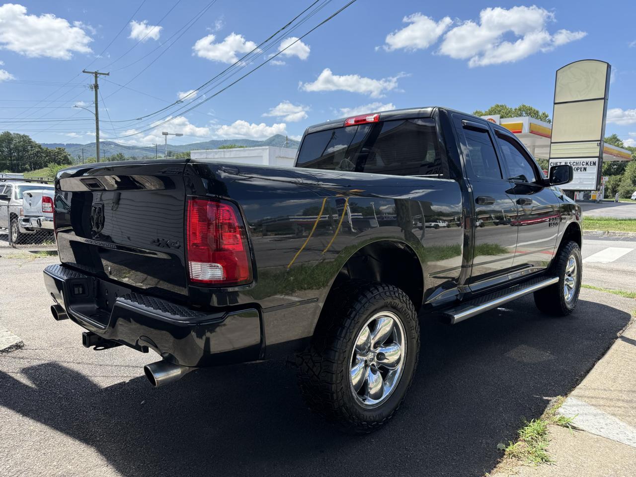 Dodge RAM 150  2015