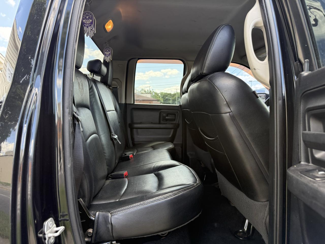 Dodge RAM 150  2015