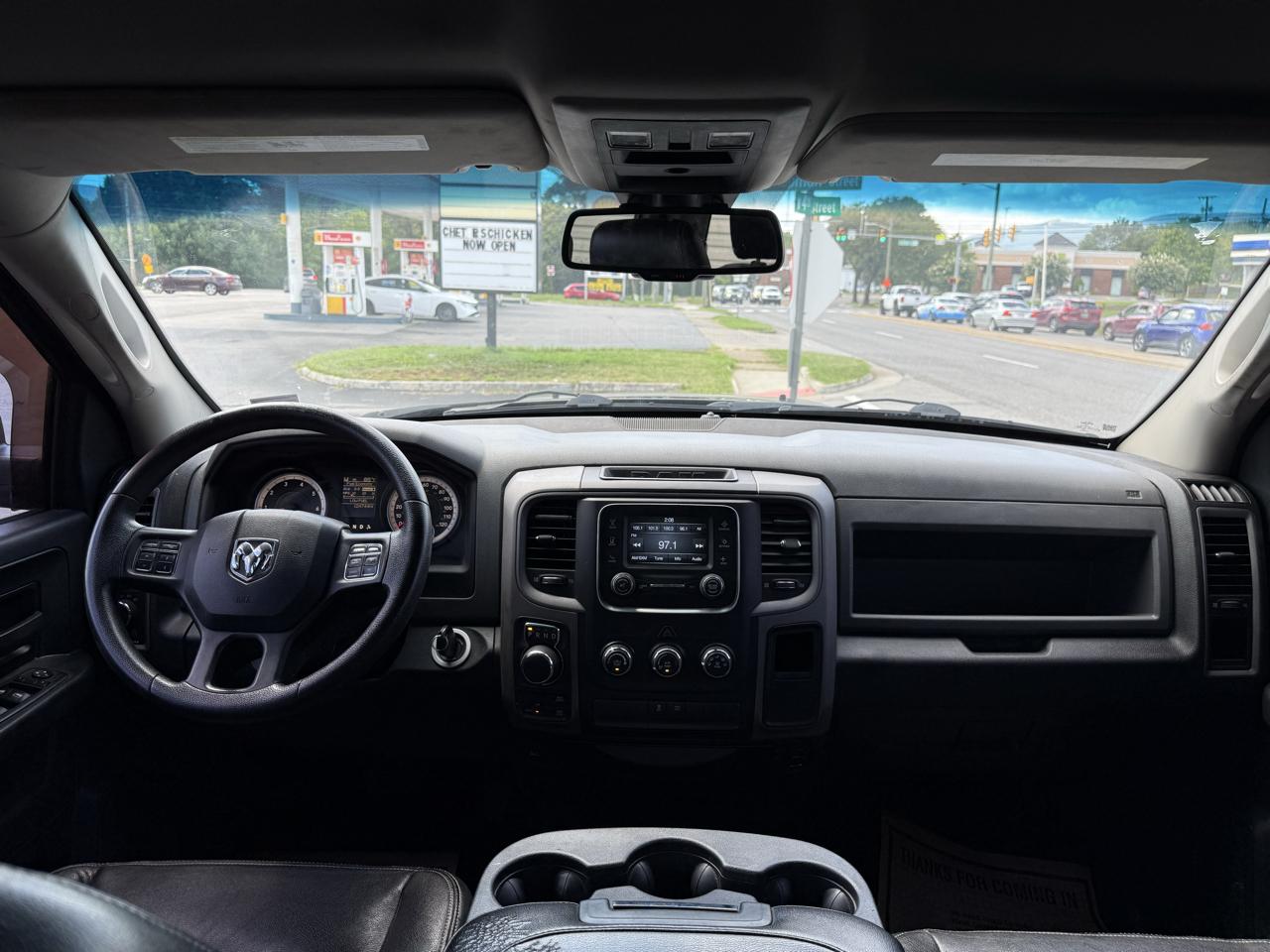 Dodge RAM 150  2015