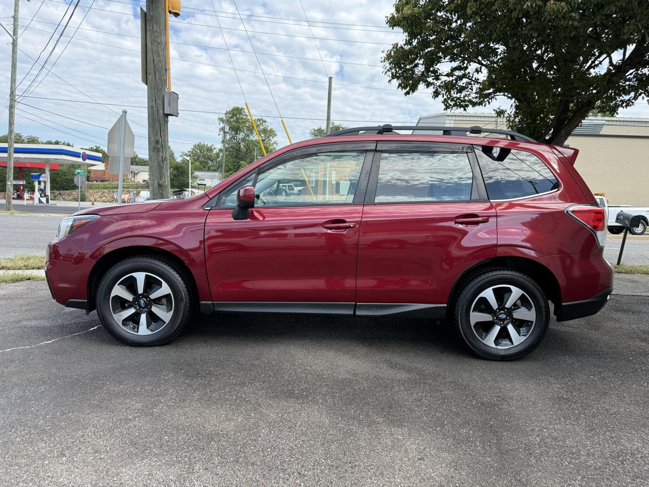 Subaru Forester 2.5i Limited w/EyeSight Pkg 2018