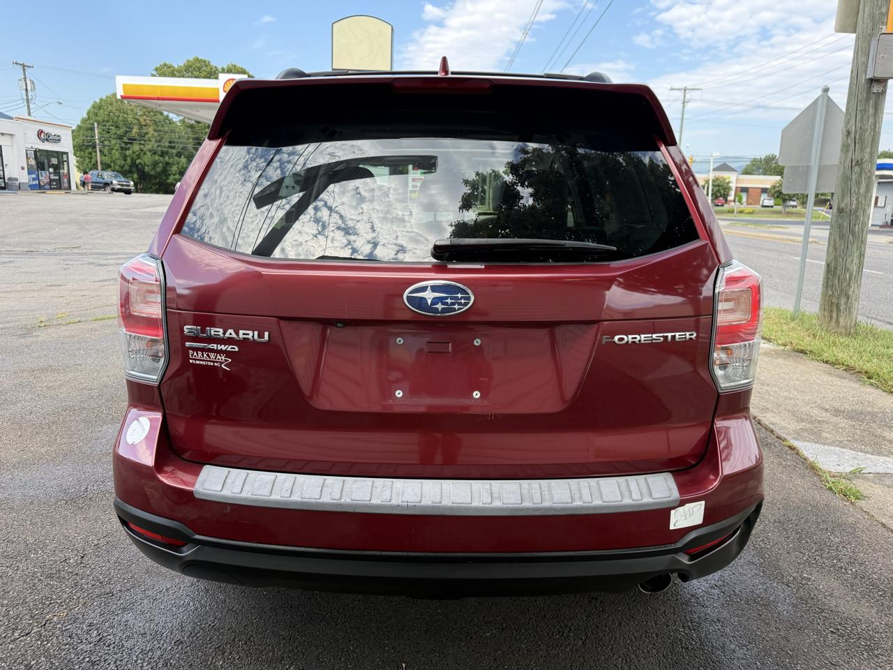 Subaru Forester 2.5i Limited w/EyeSight Pkg 2018