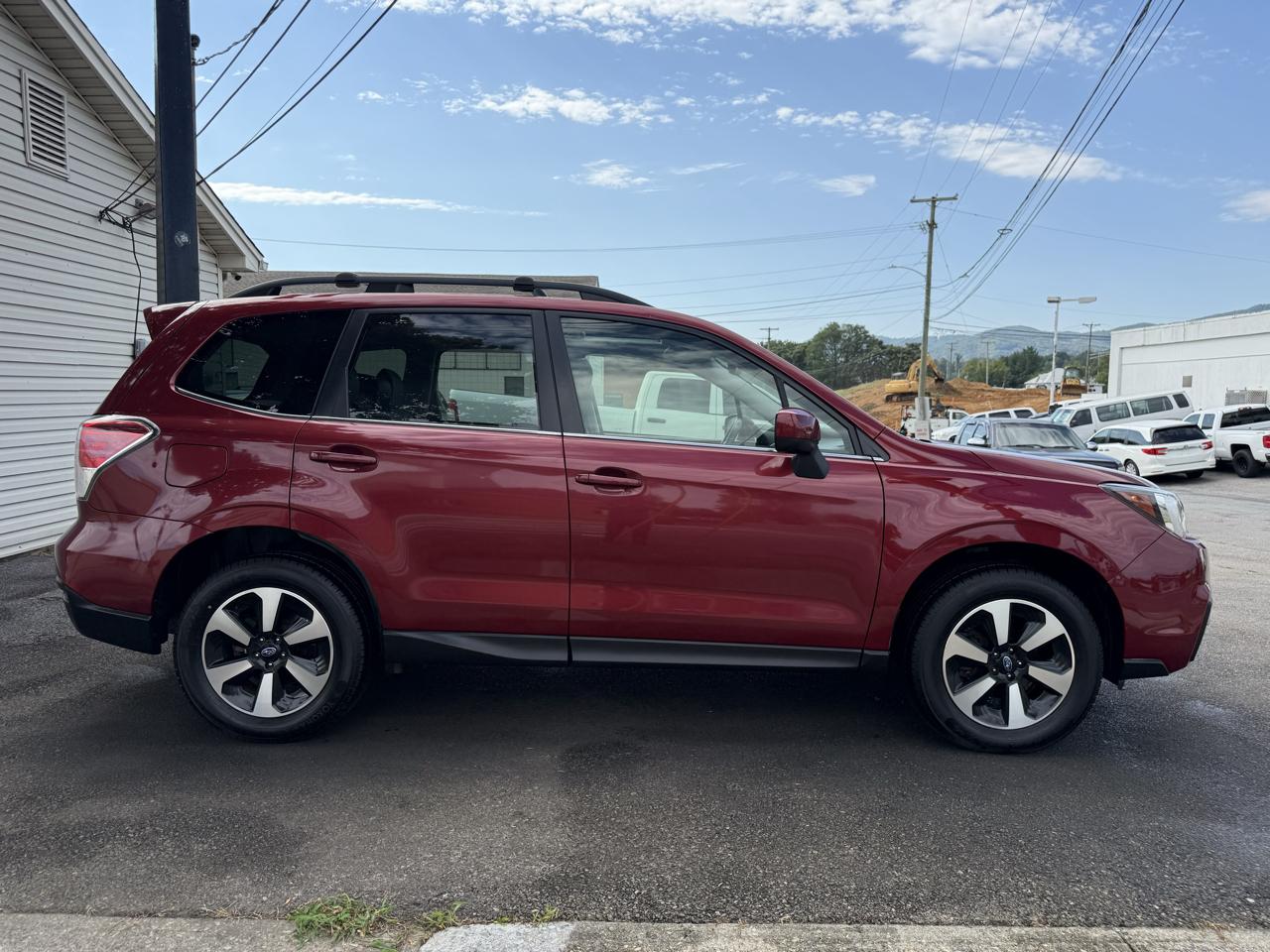 Subaru Forester 2.5i Limited w/EyeSight Pkg 2018