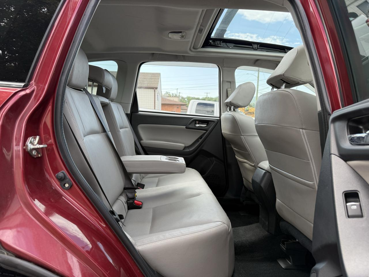 Subaru Forester 2.5i Limited w/EyeSight Pkg 2018