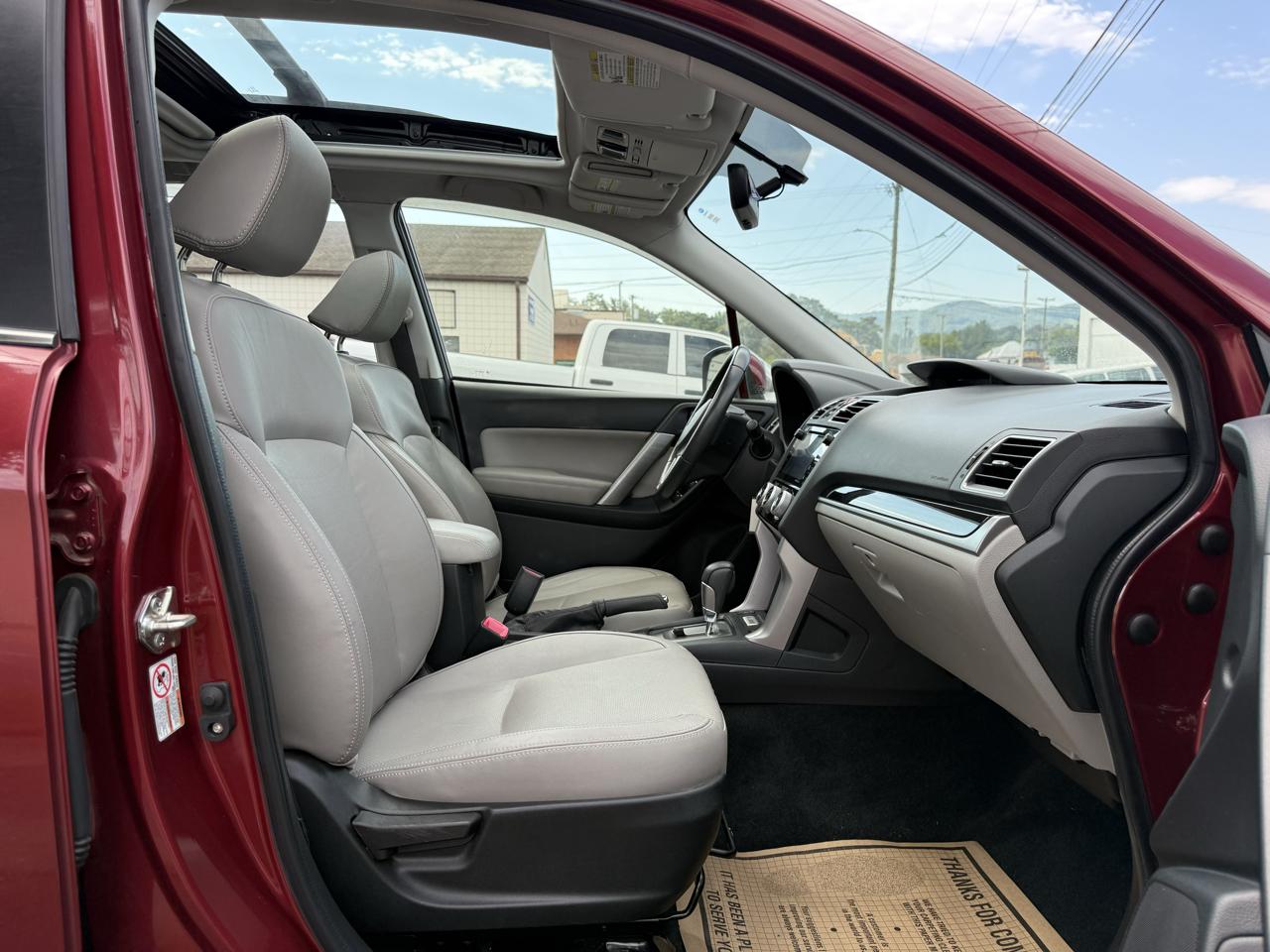 Subaru Forester 2.5i Limited w/EyeSight Pkg 2018