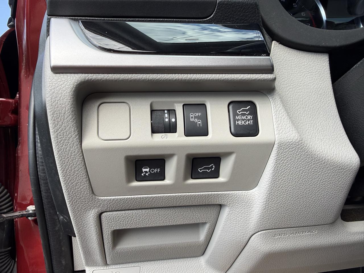 Subaru Forester 2.5i Limited w/EyeSight Pkg 2018