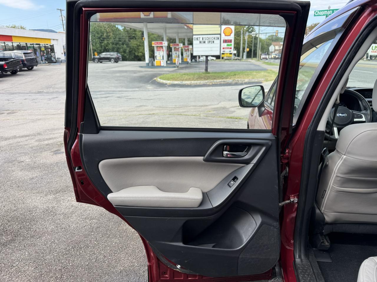Subaru Forester 2.5i Limited w/EyeSight Pkg 2018