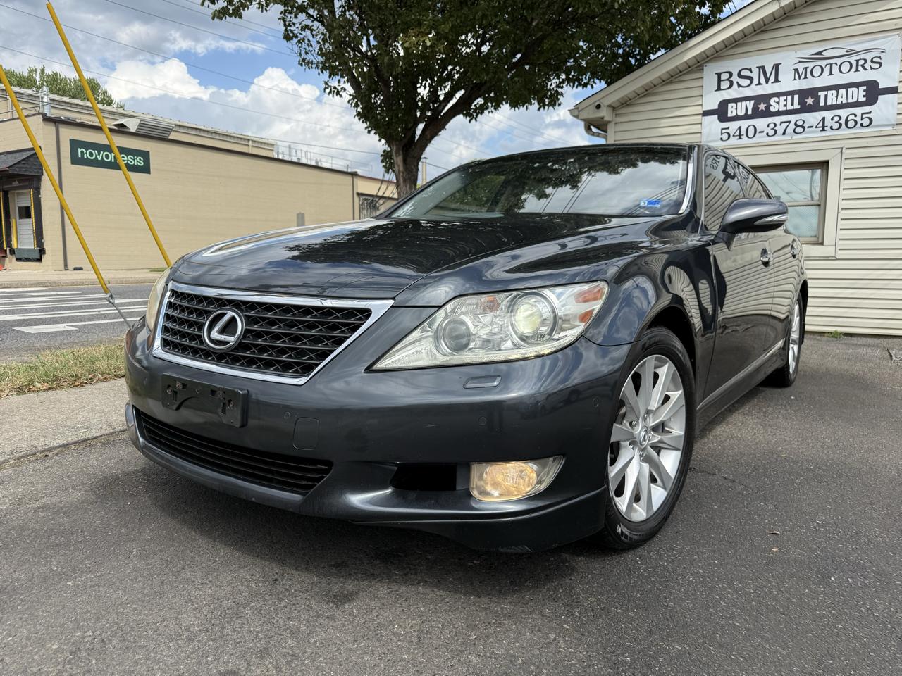 Lexus LS 460 Luxury Sedan 2011