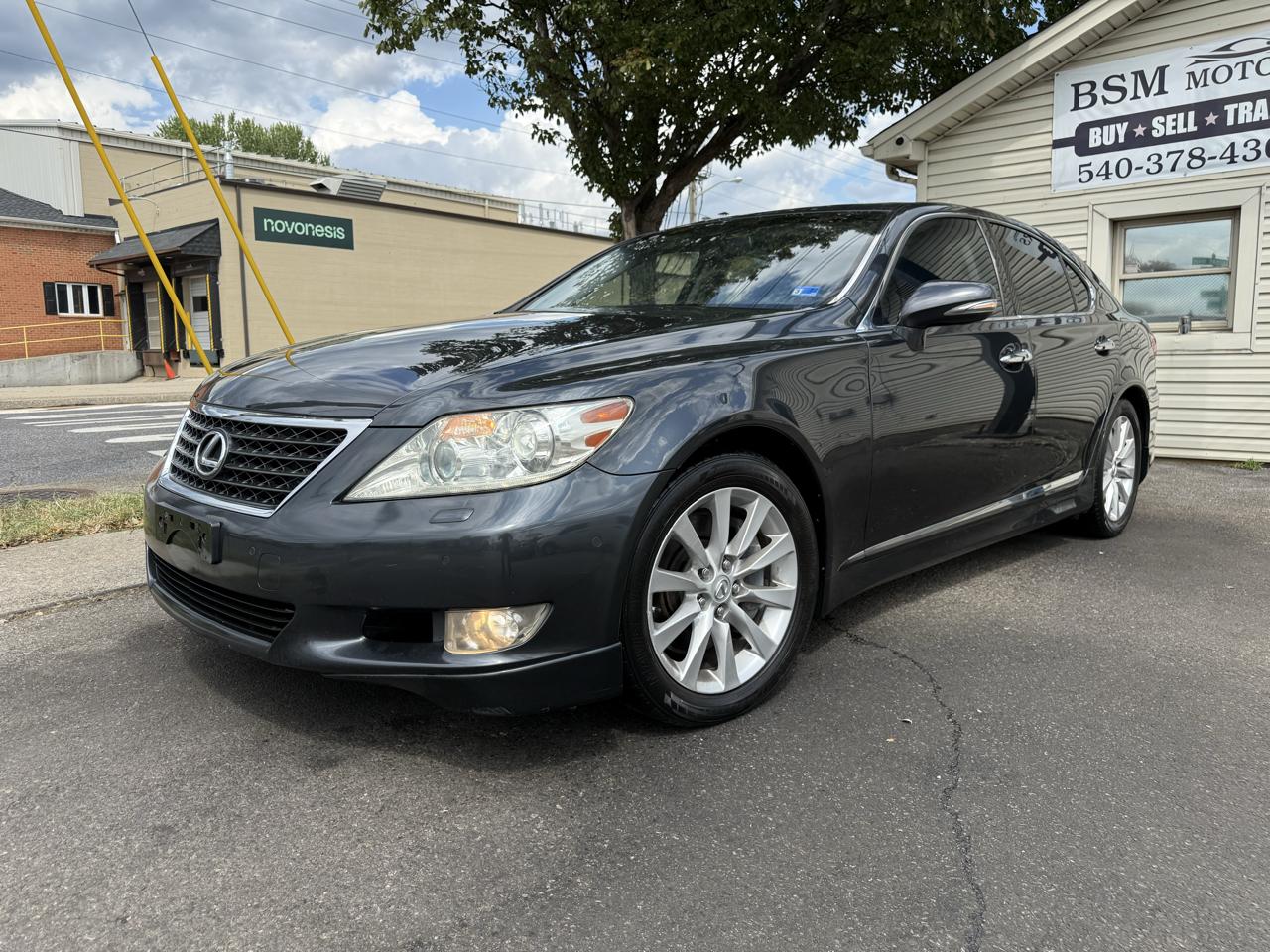 Lexus LS 460 Luxury Sedan 2011