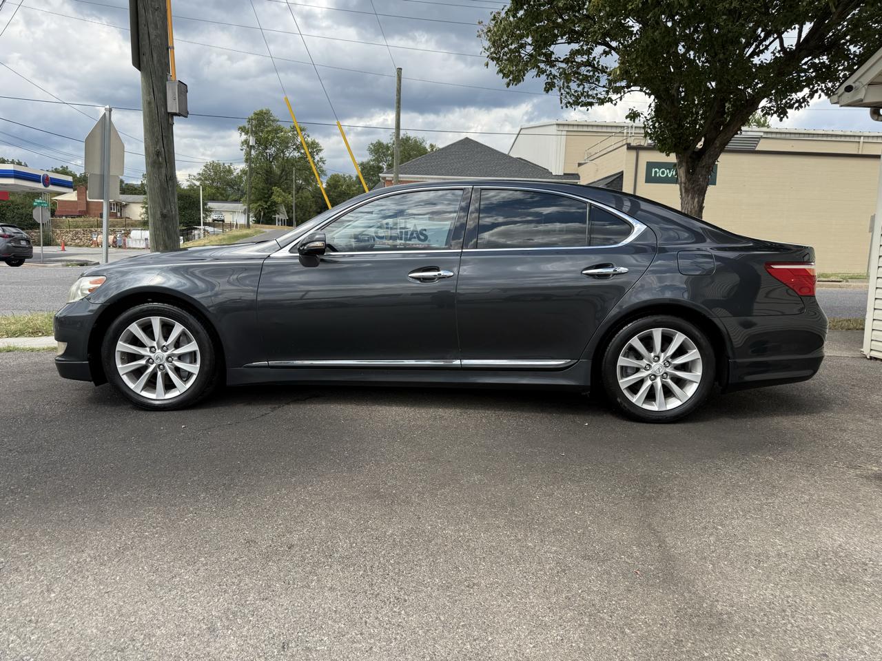 Lexus LS 460 Luxury Sedan 2011